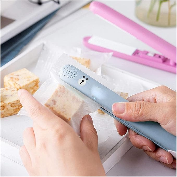 Mini Handheld Heat with Power Cable for Food Storage Vacuum Sealer Bag Chip Plastic Bags Vakum Machine (Blue,Purple)