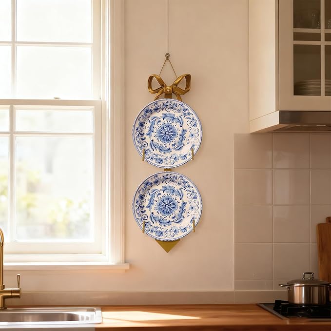 Zonon 2 Pack Gold Bow Plate Holder for Wall Bow Knot Iron Easel Display Rack Wall Mount Metal Plate Hanger Stand for Hanging Photo Frame Art Plaque for Cabinet Kitchen Counter Bar Cafe (18.5 x 7 Inch)