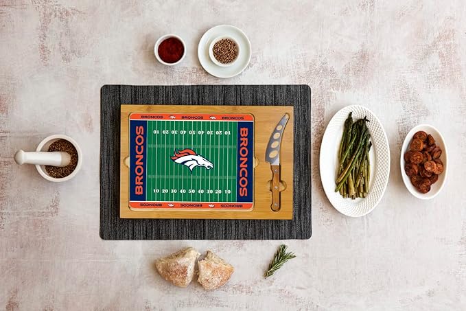 PICNIC TIME NFL Football Field Icon Glass Top Cutting Board & Knife Set, (Parawood & Bamboo)