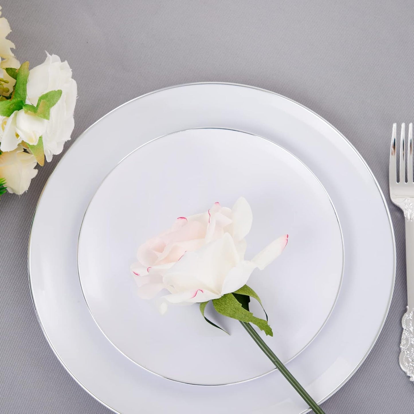 KIRE 100PCS Silver Plastic Plates - Heavy Duty White Disposable Plates with Silver Rim for Party/Wedding - Include 50Pcs 10.25inch Dinner Plates and 50Pcs 7.5inch Dessert Plates