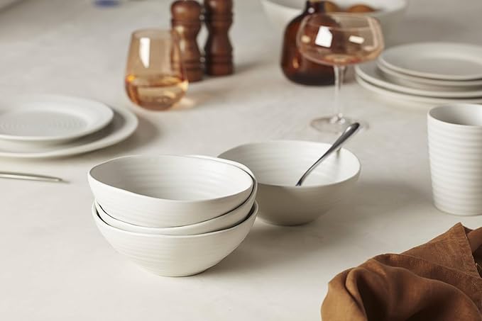 Oneida Silverware Set, Grant 20 Piece Everyday Flatware Set, Service For 4, 18/0 Stainless Steel, Dishwasher Safe, Knives Spoons And Forks Set, Dishwasher Safe, Home And Kitchen (Silver, 20 Pieces)