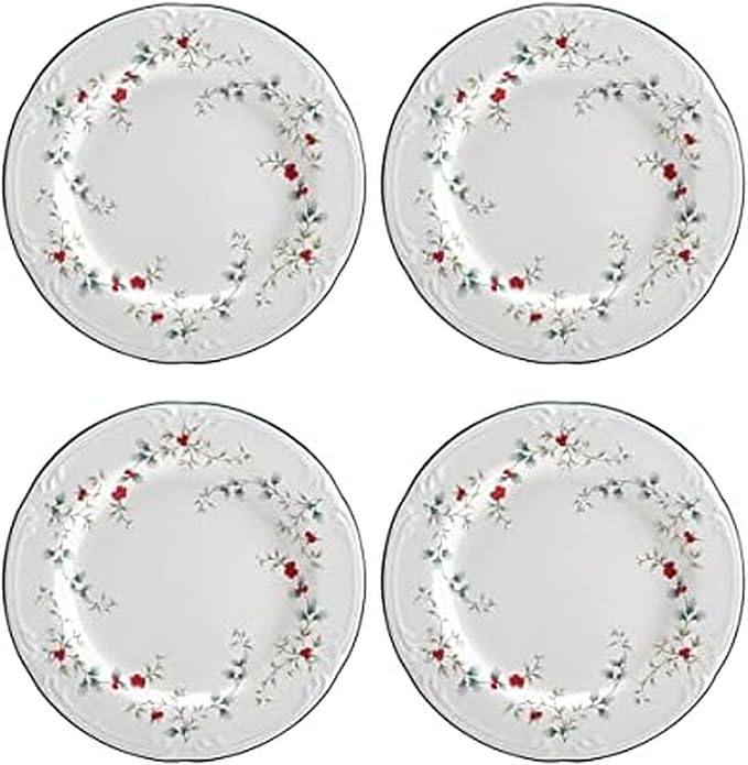 Pfaltzgraff Winterberry Salad Plates (8-Inch, Set Of 4), Green