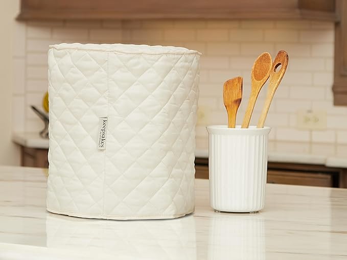 Covermates Keepsakes Bread Maker Cover – Quilted Appliance Protector for Dough Makers – Dust & Stain Resistant, Washable Slip‑On Design for Countertop Storage, Cream