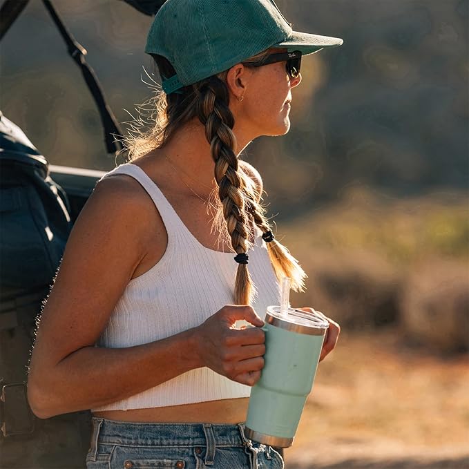 YETI Rambler 25 oz Tumbler with Handle and Straw Lid, Travel Mug Water Tumbler, Vacuum Insulated Cup with Handle, Stainless Steel, Beekeeper
