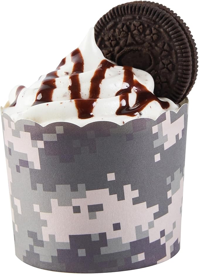Restaurantware Baking Cups 200 Pack of 6 oz Paper Cupcake Liners Greaseproof Scalloped Oven-Safe Elegant Dessert Muffin Cups Disposable for Parties