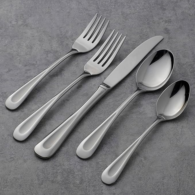 Oneida Silverware Set, Satin Sand Dune 20-Piece Everyday Flatware Set, Service For 4, Sand Blasted Finish, 18/0 Stainless Steel, Dishwasher Safe, Knives Spoons And Forks Sets (Silver, 20 Piece)
