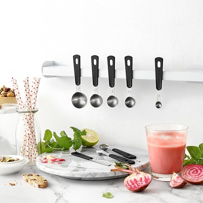 Spring Chef Premium Ice Cream Scoop, Magenta & Round Magnetic Measuring Spoons with Leveler, Set of 8, Black - 2 Product Bundle