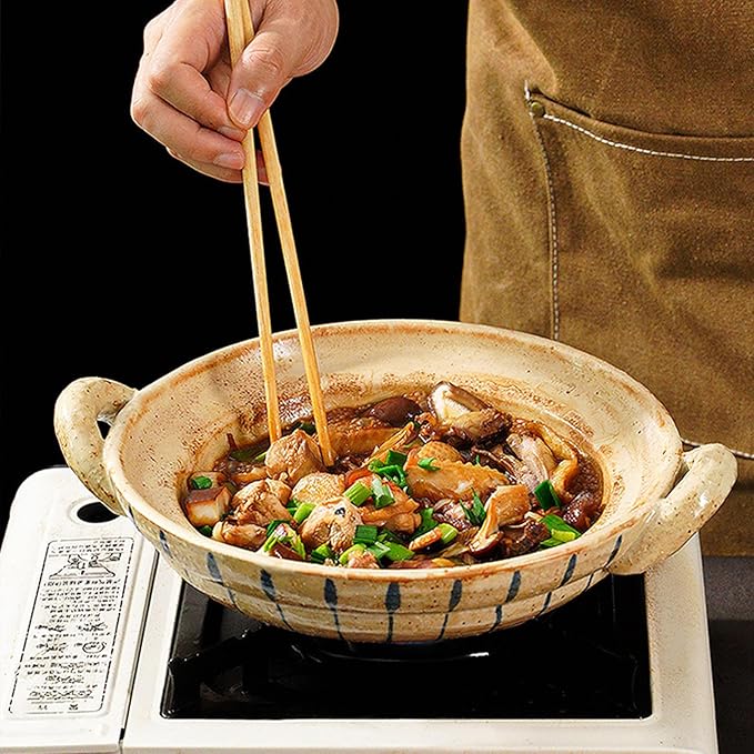 Heat Resistant Ceramic Casserole, Round Earthen Pot Cookware with Lid for Dinner and Party, Uniform Heating Stockpot for Stew, Soup, Steam, Bake(600ml/0.6quart, White)