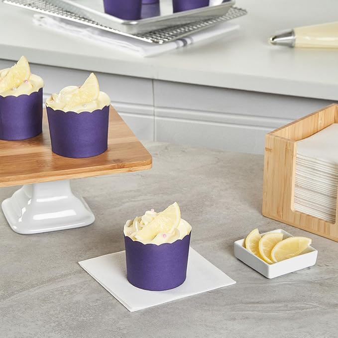 Restaurantware Baking Cups 200 Pack of 6 oz Paper Cupcake Liners Greaseproof Scalloped Oven-Safe Elegant Dessert Muffin Cups Disposable for Parties