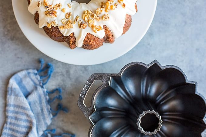 Lodge Cast Iron Fluted Cake Pan