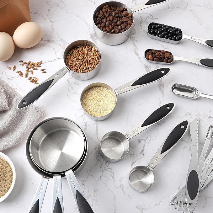 Measuring Cups and Spoons Set of 16 Stainless Steel Measuring Cups and Magnetic Measuring Spoons with 1 Leveler for Dry and Liquid Ingredients (16, Black)