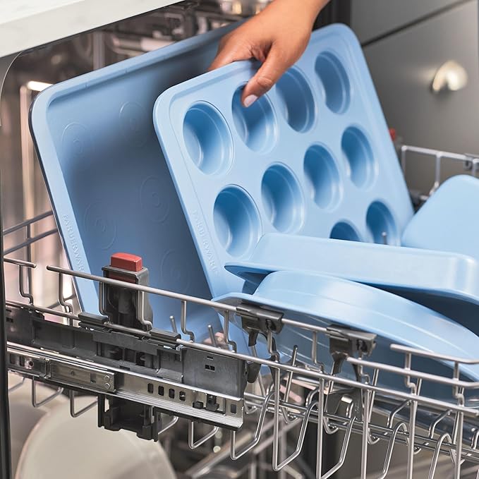 Farberware Easy Solutions Nonstick Bakeware Muffin/Cupcake Baking Pan, 12-cup with fill lines - Blue