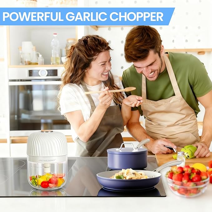 Electric Garlic Chopper, Portable Veggie Chopper, 350ML Garlic Grinder Masher Onion Grinder, Blender to Vegetable, Cordless Food Processor for Ginger, Chili, Fruit, Meat, Spices, Beans-New