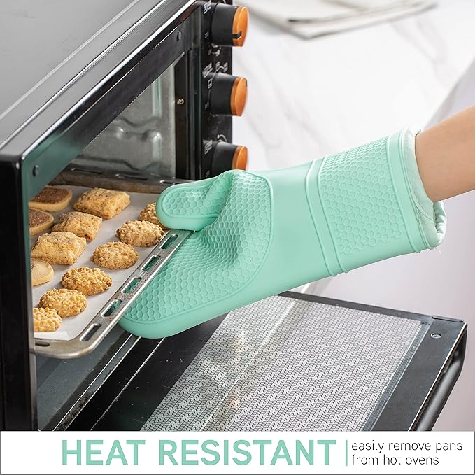 COOK WITH COLOR Silicone Oven Mitts- Heat Resistant Gloves with Soft Quilted Lining Oven Mitt Pot Holders for Cooking and BBQ, Mint, Mitt Set
