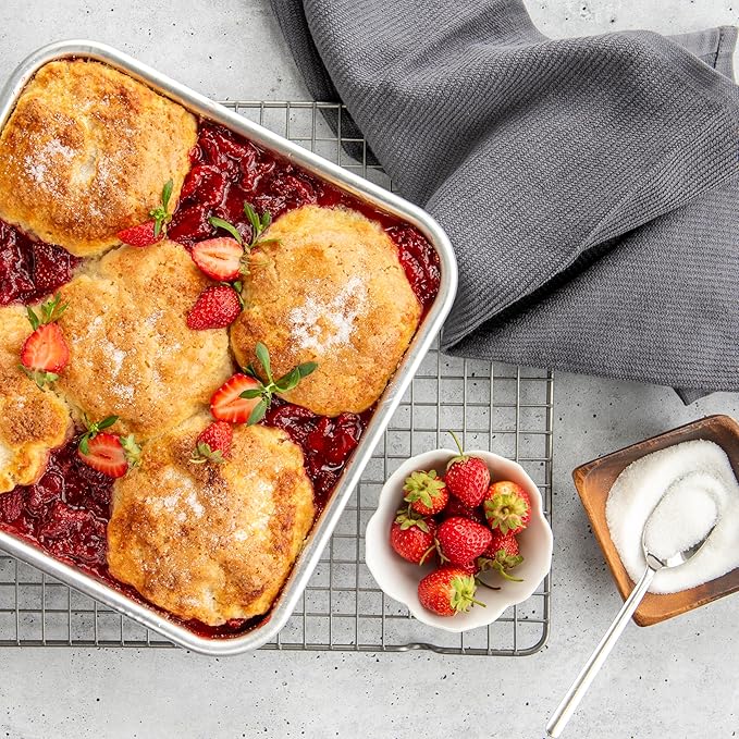 Nordic Ware Natural Aluminum Commercial Square Cake Pan with Lid, Exterior 9.88 x 9.88 Inches